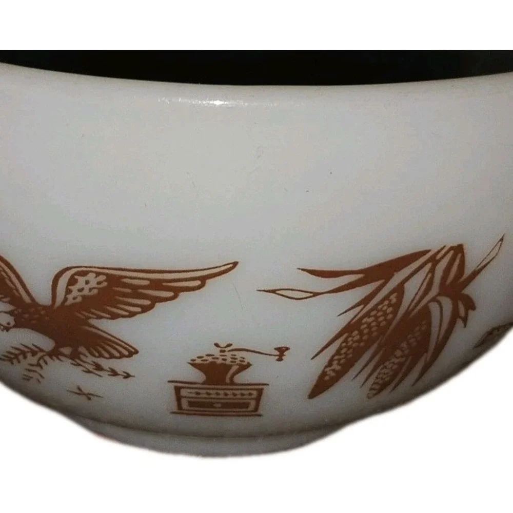 VTG 1962-71 Pyrex Mixing Bowl #441 Early American Cinderella 1.5 pt. GUC